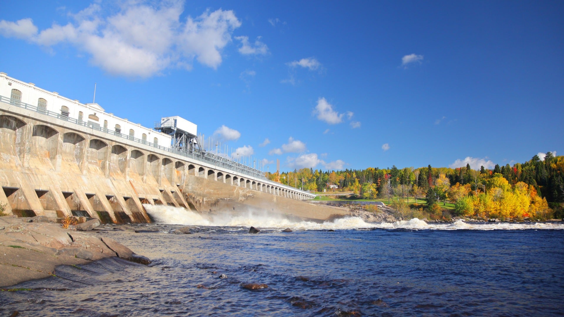 Strained public budgets mean that local, state, and national governments must turn to alternate sources of financing from investors to complete water infrastructure projects.